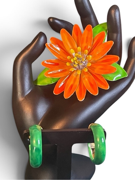 Vintage Jewelry - Vintage Metal Enamel Flower Brooch & Green Enamel Hoop Clip On Earrings